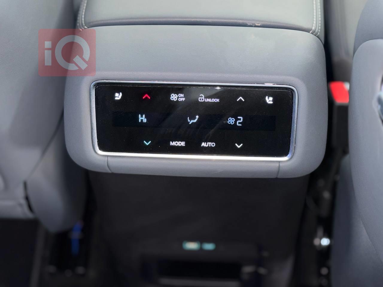 بي واي دي اتو 8